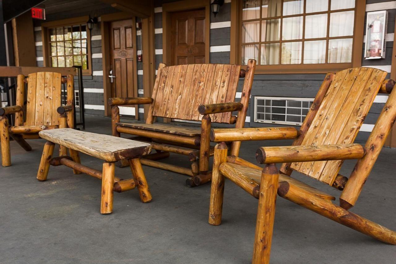 Timbers Lodge Pigeon Forge Bagian luar foto
