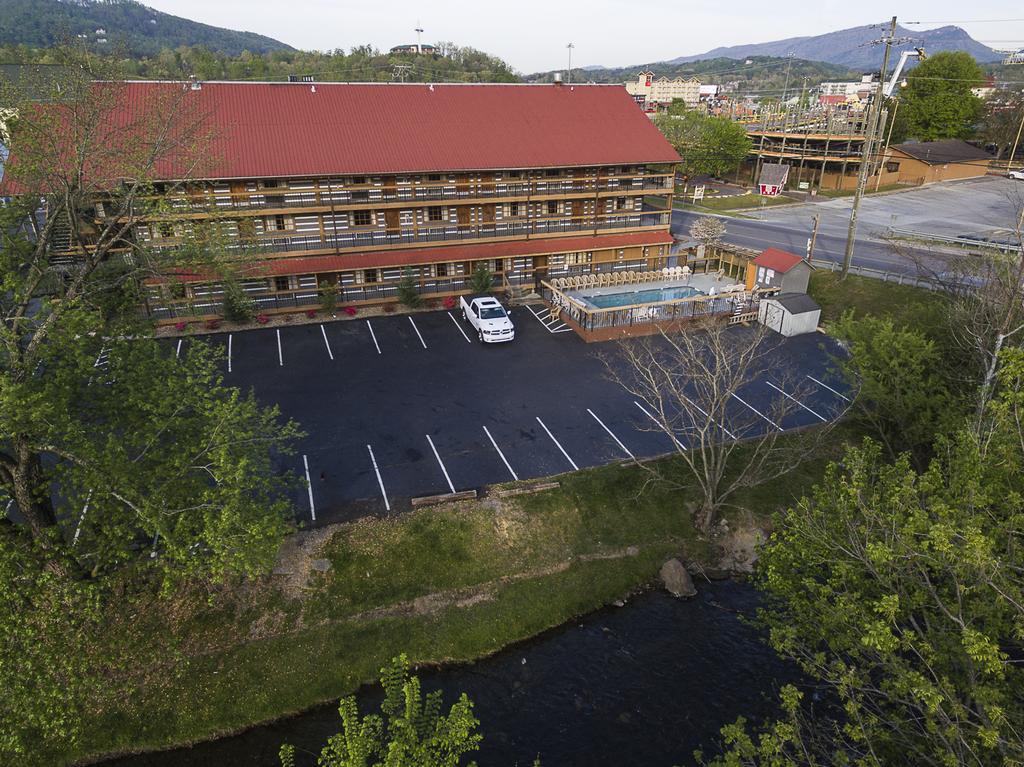 Timbers Lodge Pigeon Forge Bagian luar foto