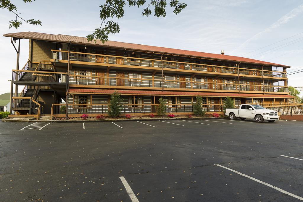 Timbers Lodge Pigeon Forge Bagian luar foto